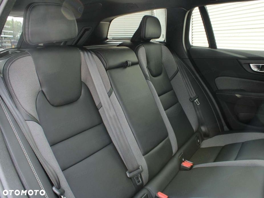 Volvo V60 - 11