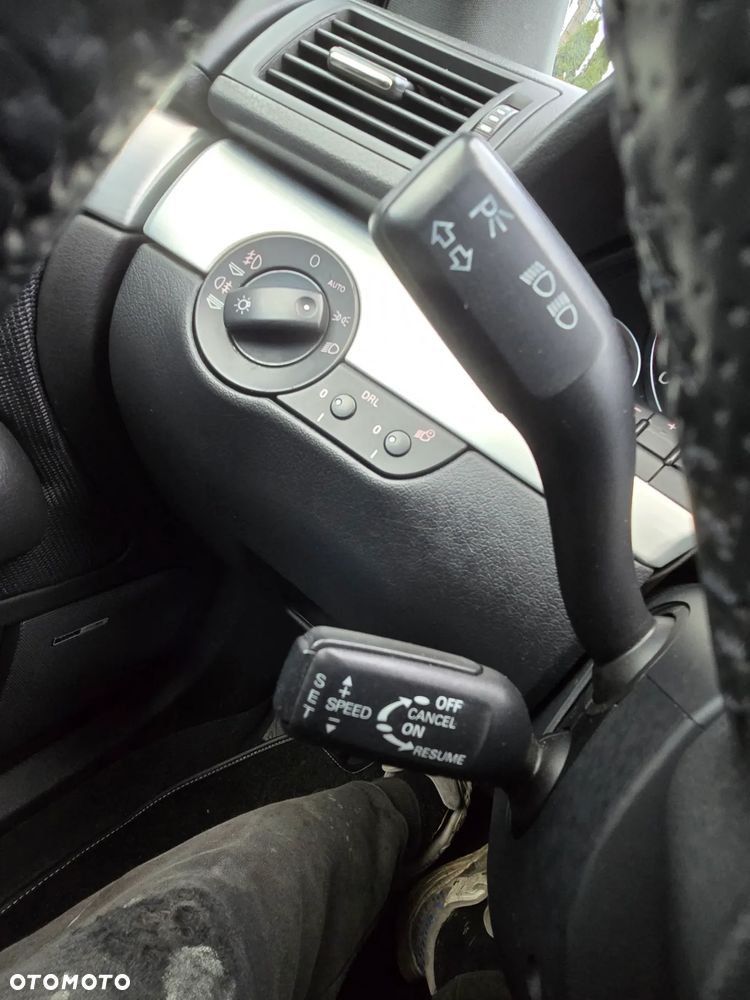 Audi A4 Limousine 1.8 T quattro - 23