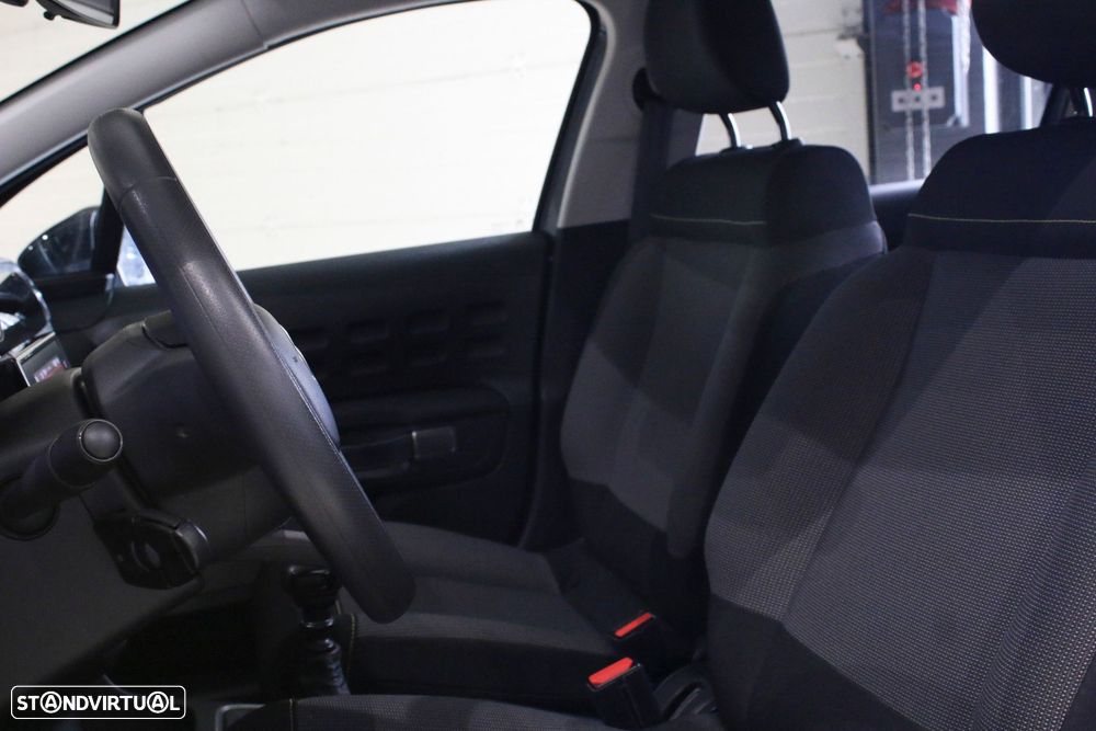 Citroën C3 1.2 PureTech Shine - 28