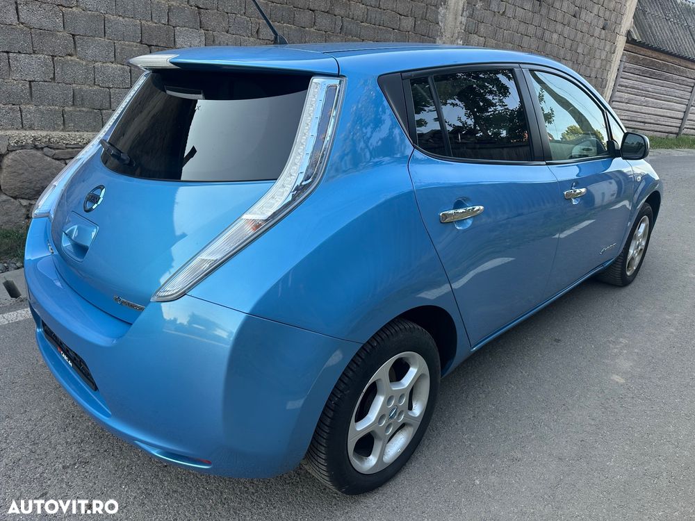 Nissan LEAF - 4