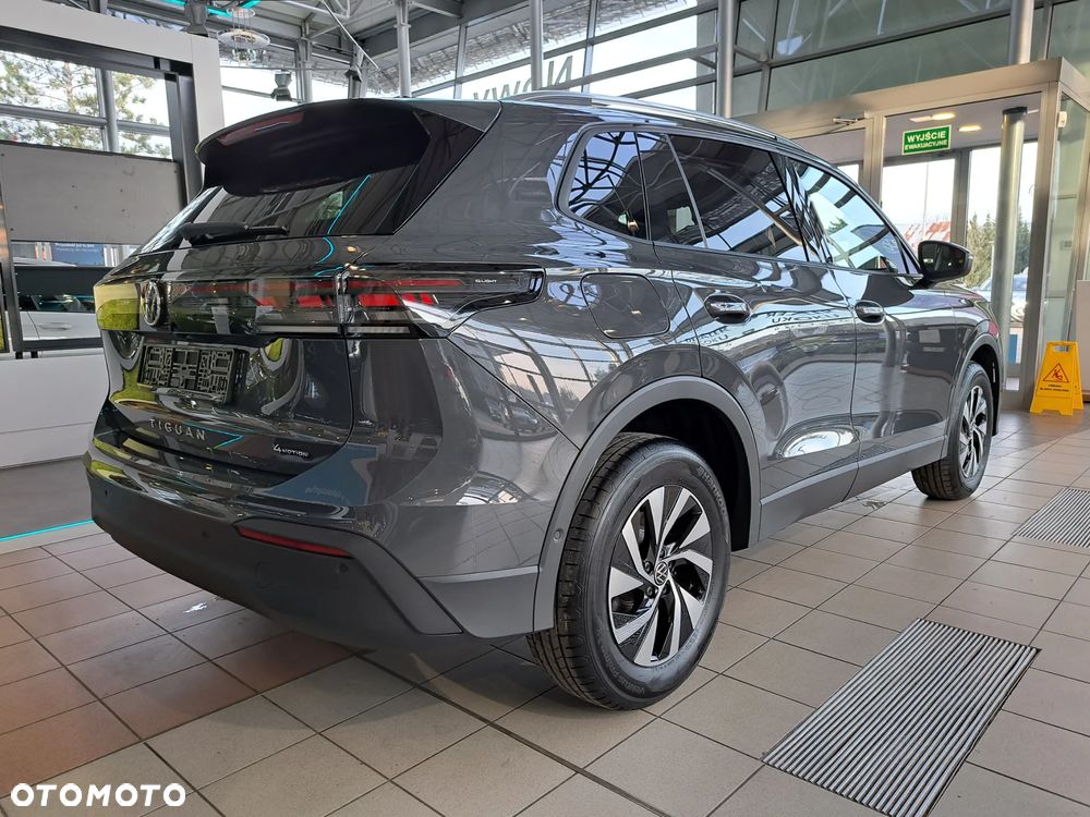 Volkswagen Tiguan 2.0 TSI 4Mot Life Plus DSG - 4