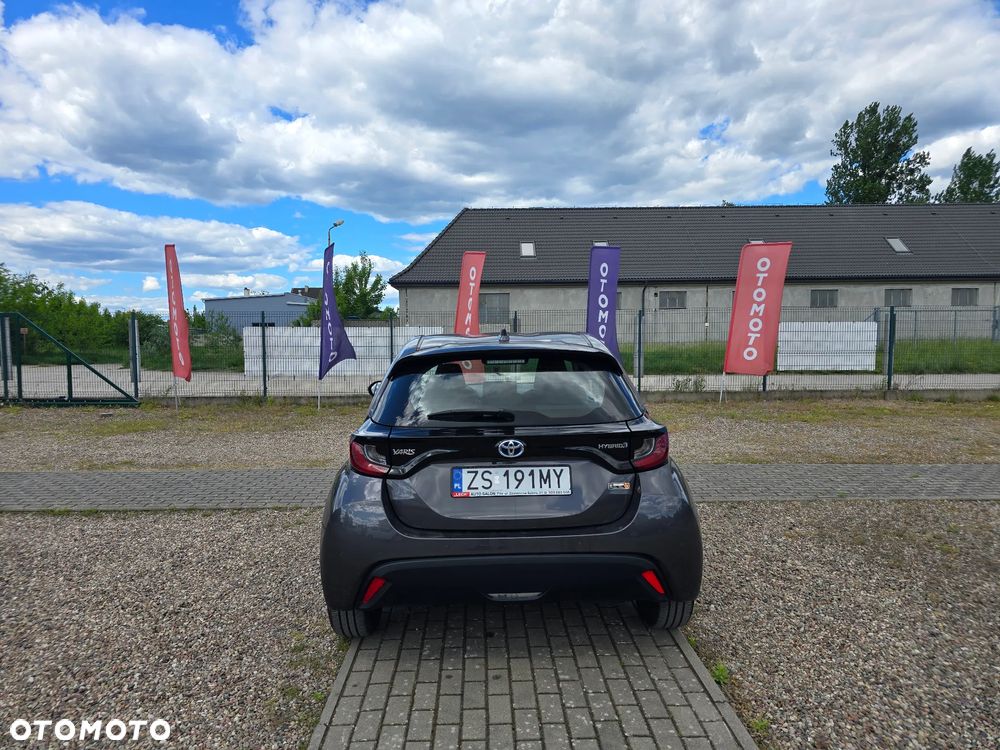 Toyota Yaris - 7