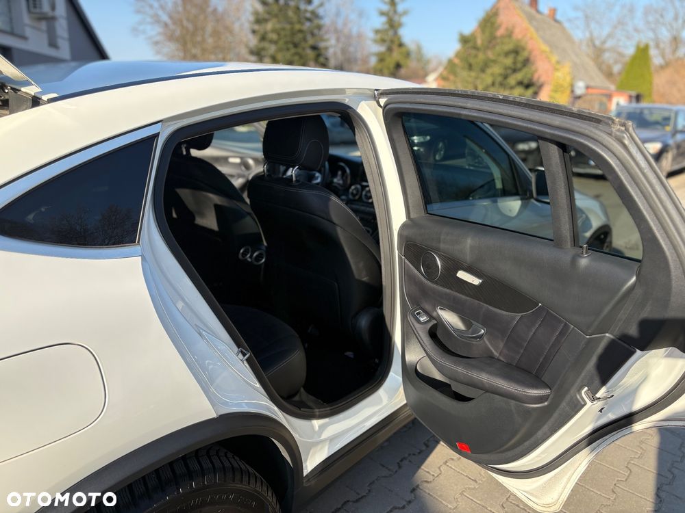 Mercedes-Benz GLC - 16