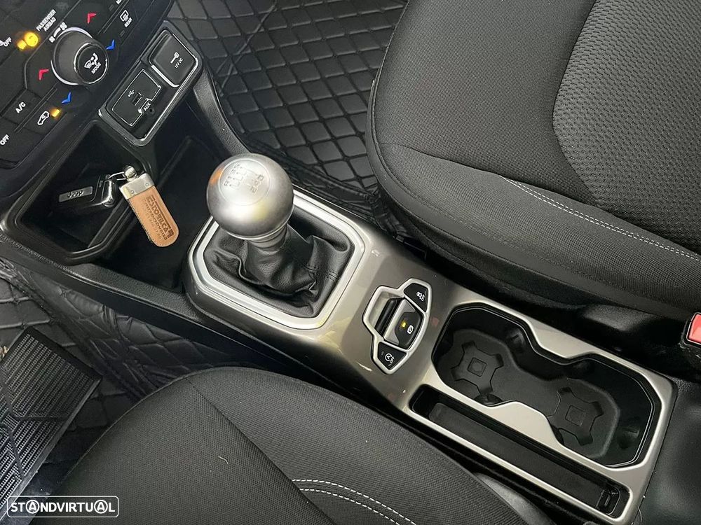 Jeep Renegade 1.0 T Limited - 14