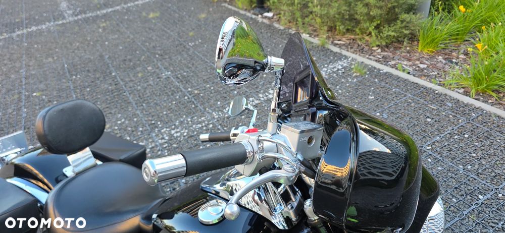 Suzuki Intruder - 21