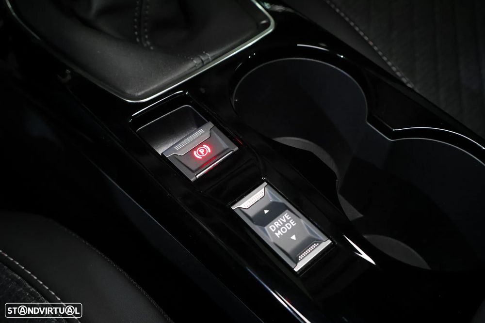 Peugeot 2008 1.2 PureTech Allure Pack - 18