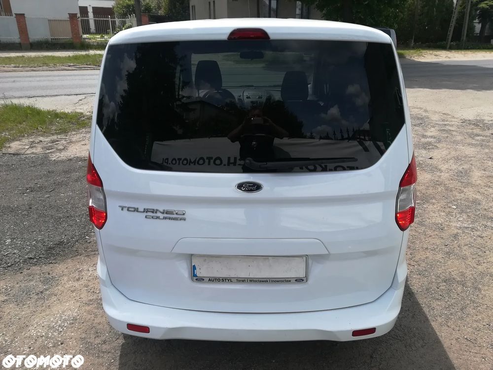 Ford Tourneo Courier - 6