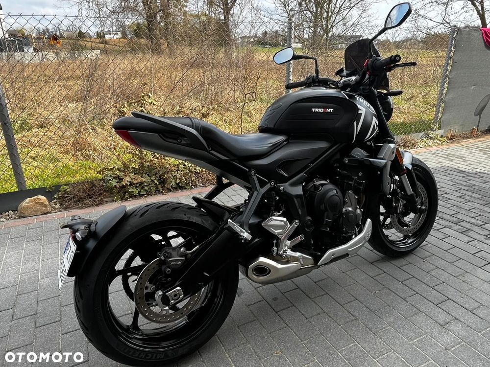 Triumph Trident - 2