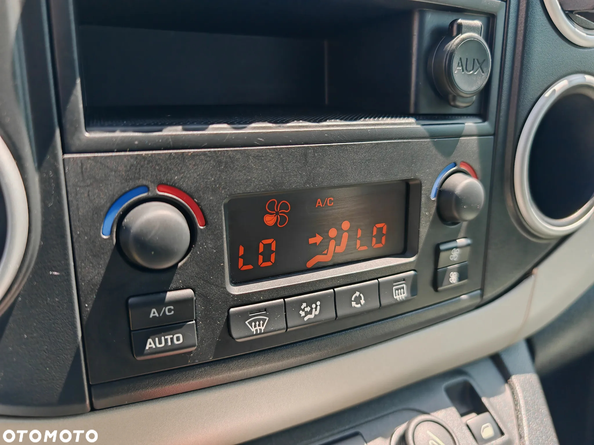 Citroën Berlingo Multispace HDi 115 FAP Exclusive - 27