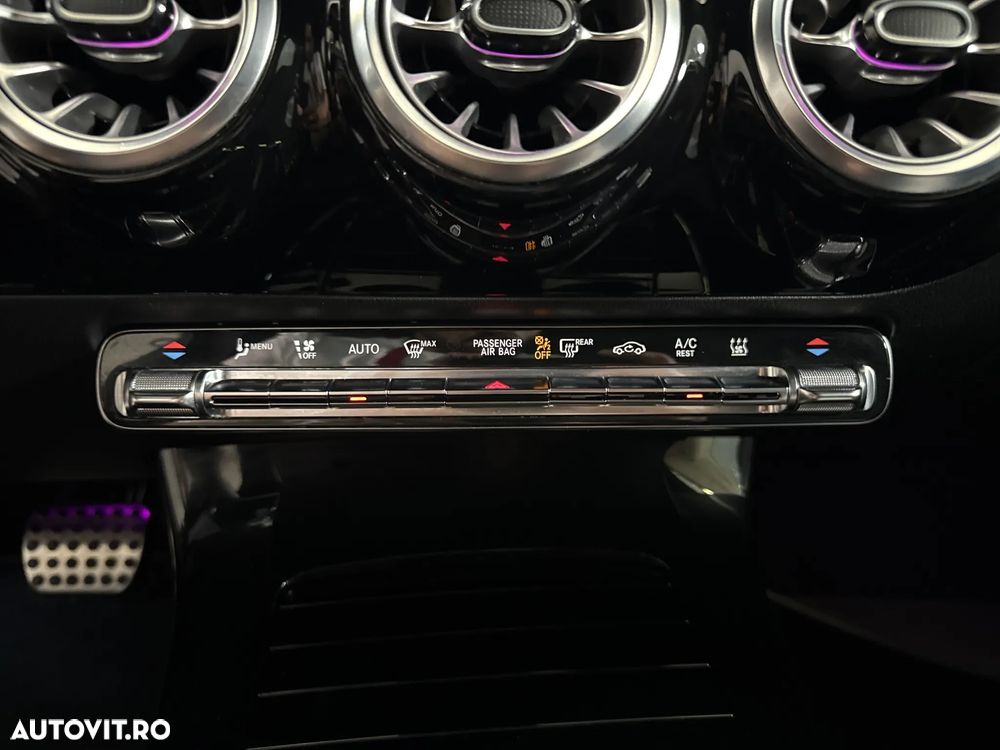 Mercedes-Benz CLA 250 - 19