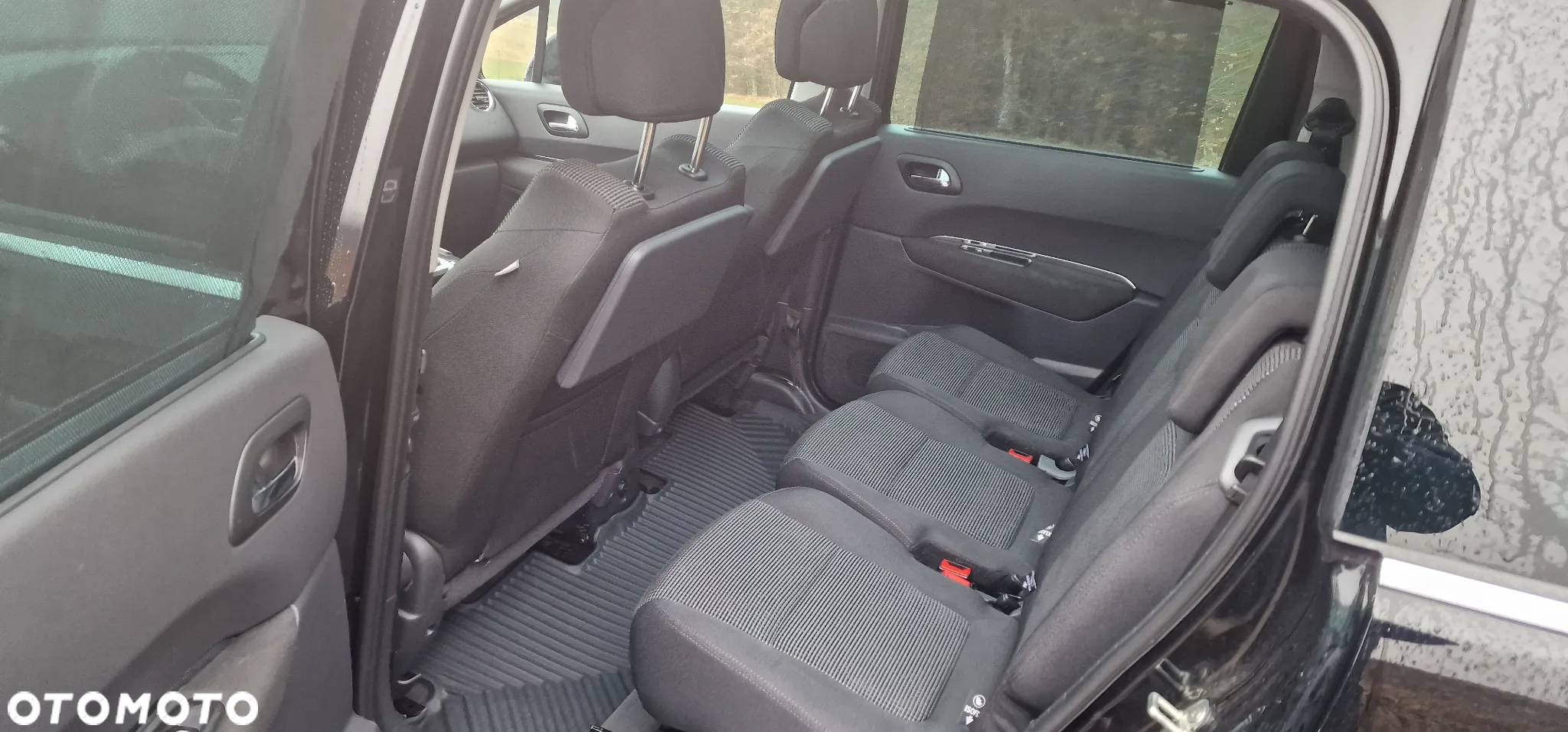 Peugeot 5008 1.6 THP Business Line 7os - 31