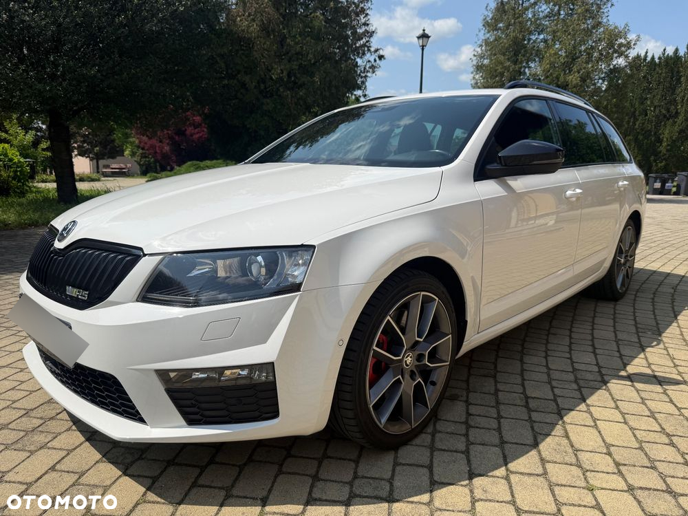 Skoda Octavia Combi 2.0 TDI DSG RS - 21