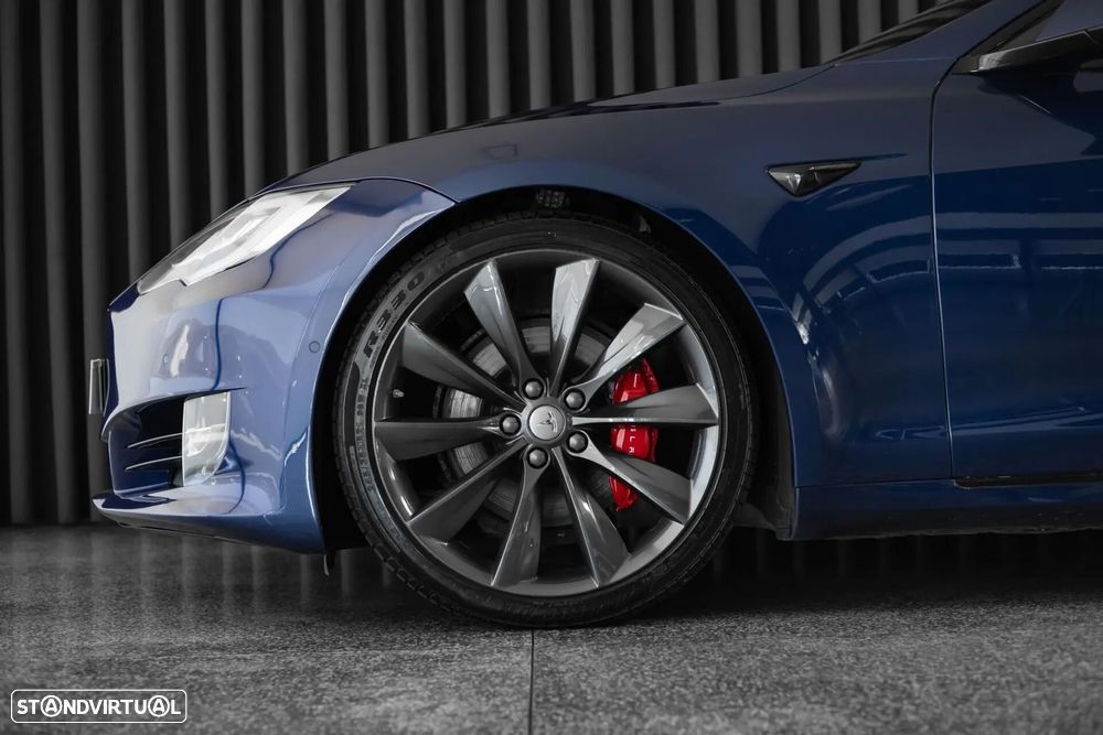 Tesla Model S Standard Range - 9