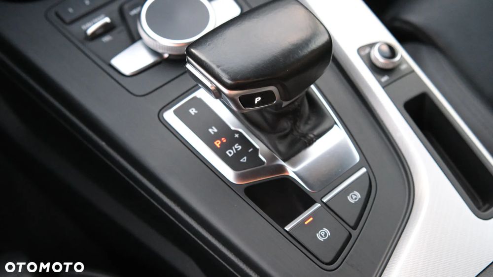 Audi A4 Avant 2.0 TDI ultra S tronic sport - 13