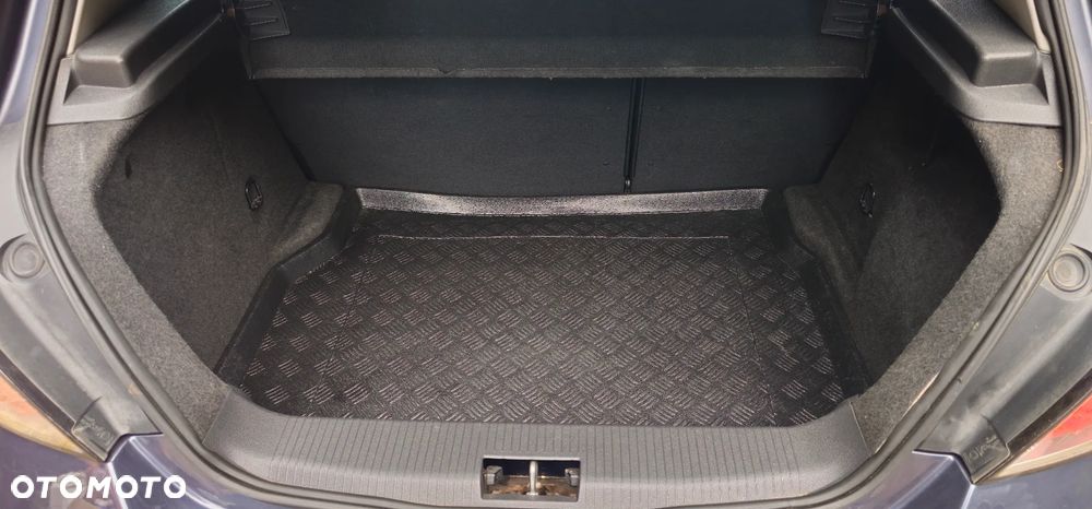 Opel Astra 1.9 CDTI DPF Cosmo - 8