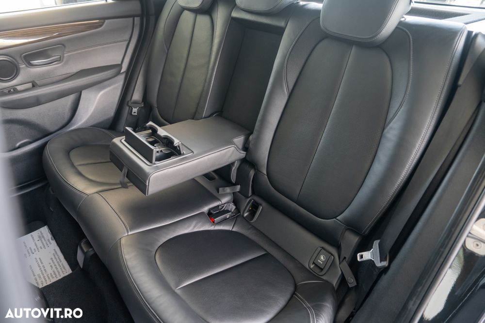 BMW Seria 2 218d Aut. - 24