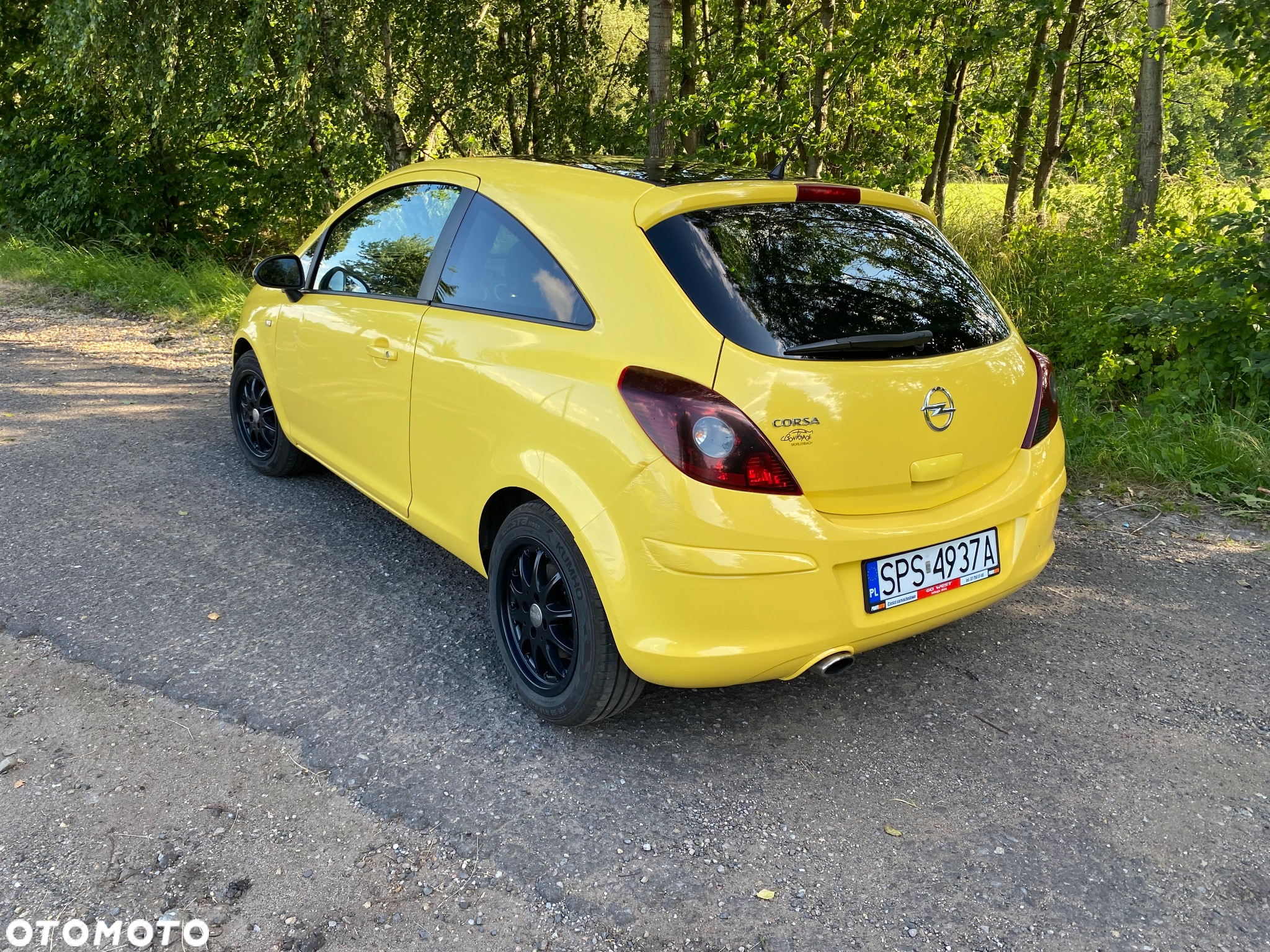 Opel Corsa 1.4 16V Color Edition - 3