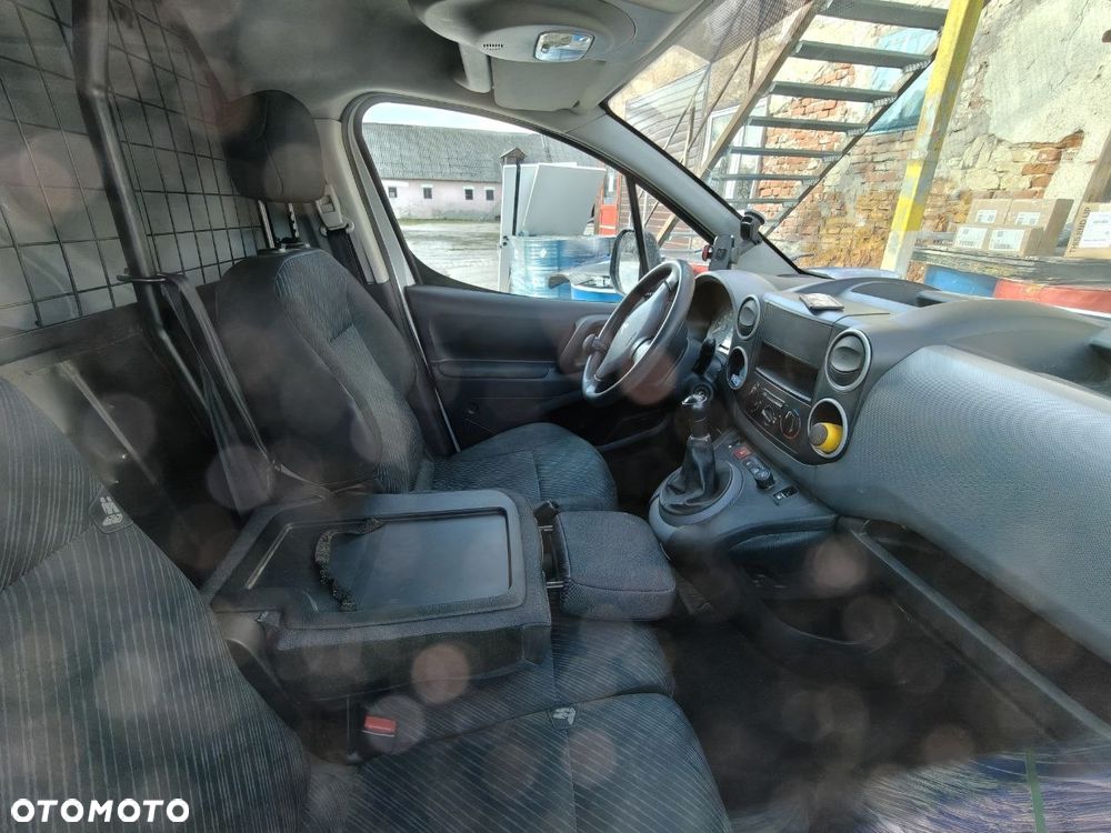 Peugeot PARTNER - 16