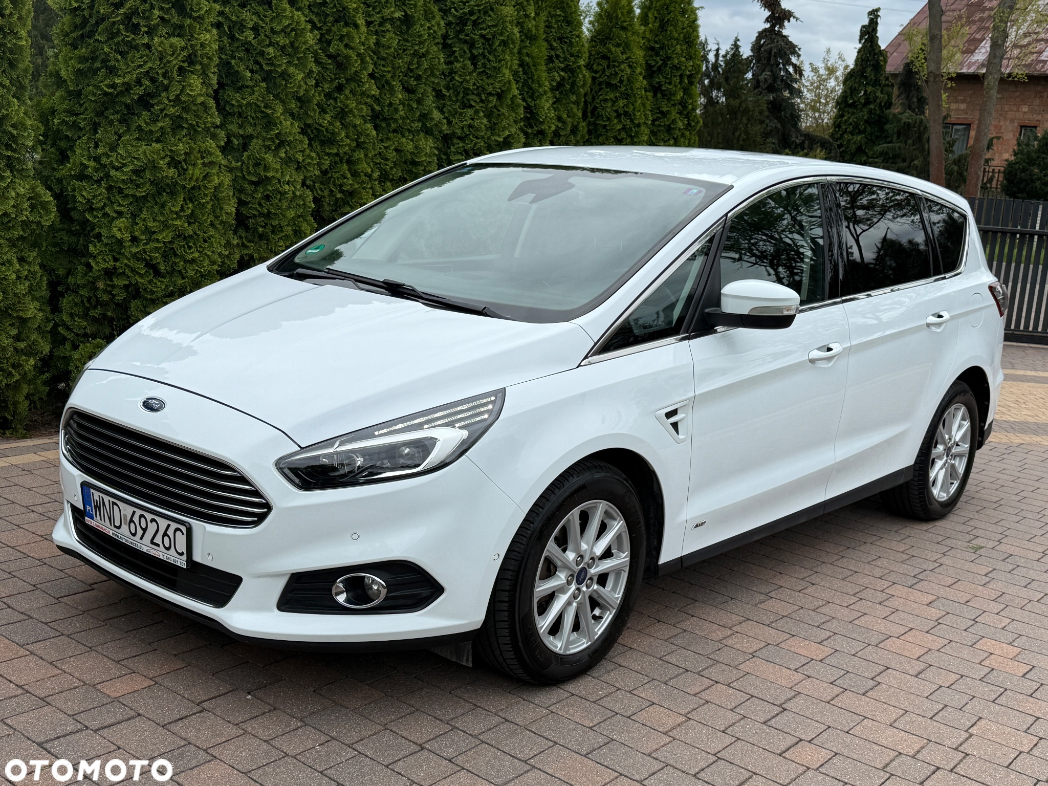 Ford S-Max 2.0 TDCi 4WD Titanium PowerShift - 12