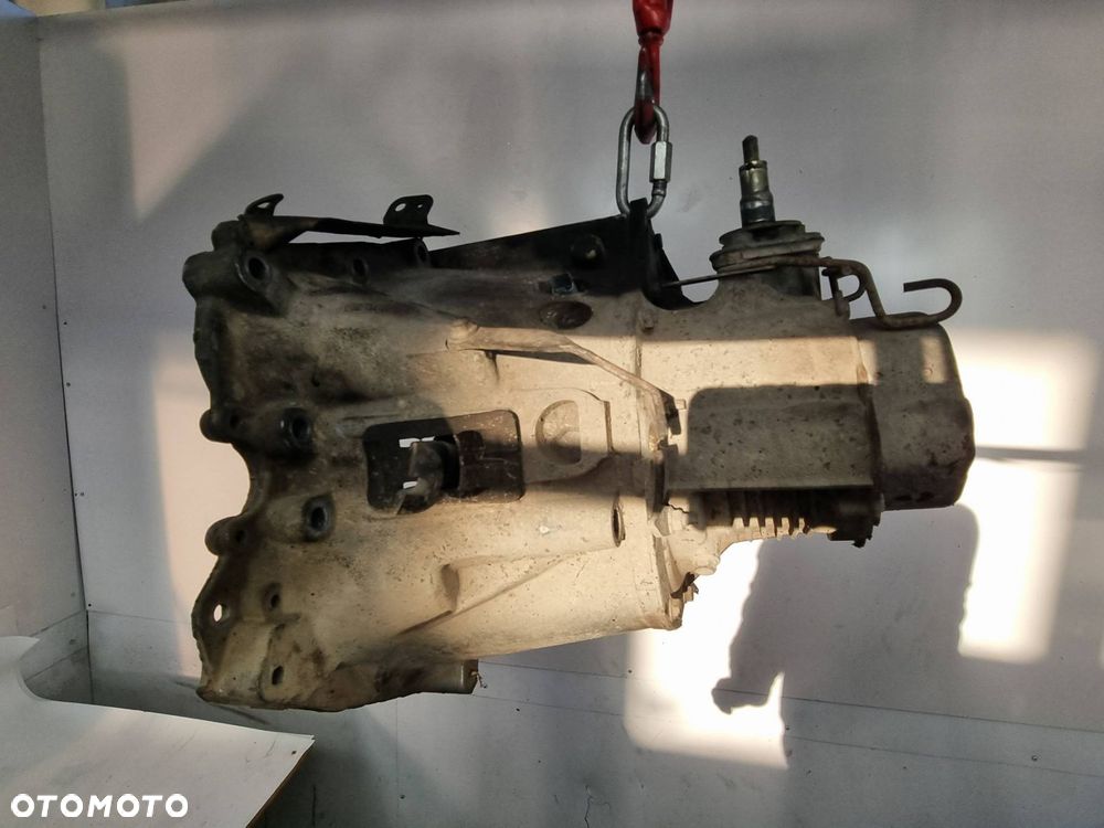 SKRZYNIA BIEGÓW CITROEN BERLINGO 20DM48 1.9 D - 1