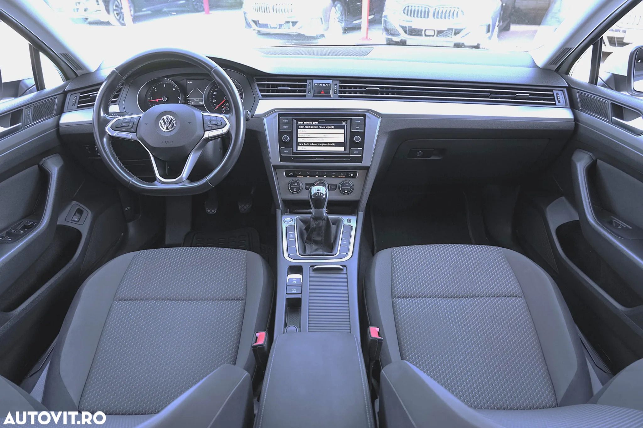 Volkswagen Passat - 14