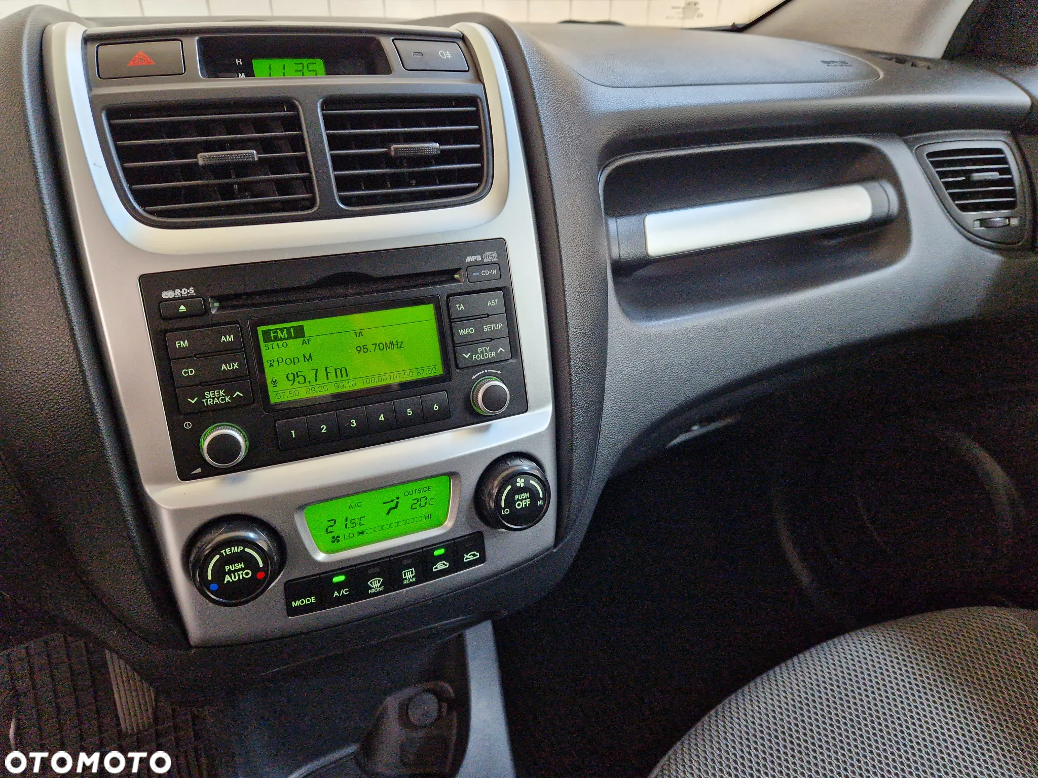 Kia Sportage - 16