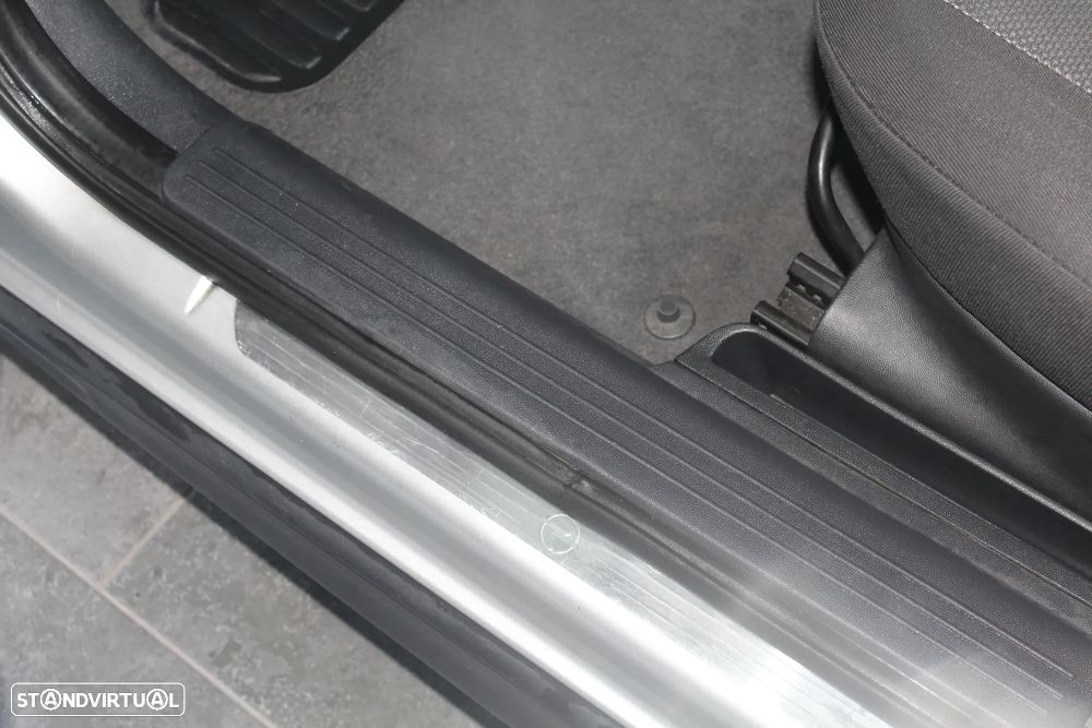 Opel Corsa 1.2 Twinport Enjoy - 14