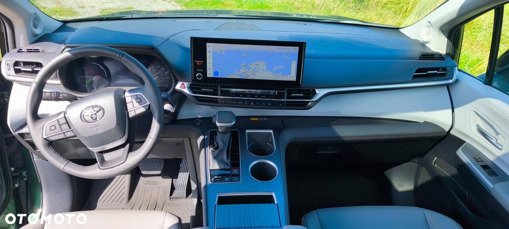 Toyota Sienna - 19