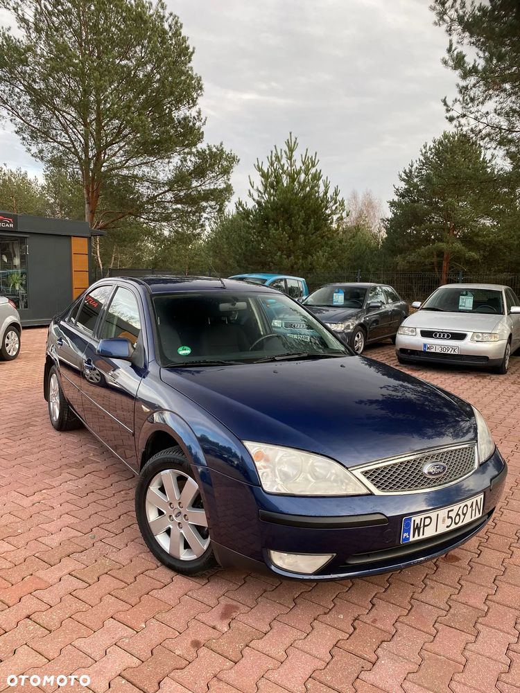 Ford Mondeo 1.8 Titanium - 1