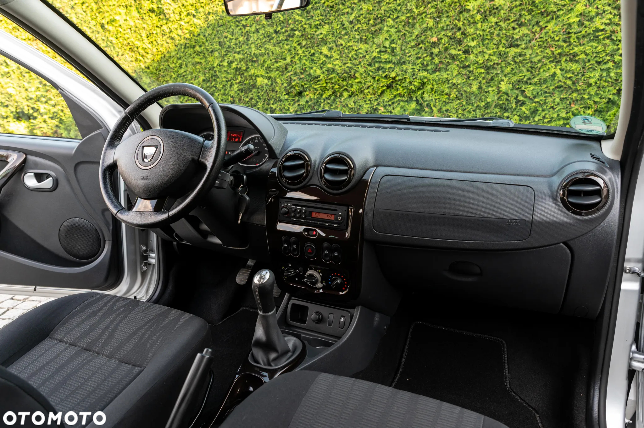 Dacia Duster 1.6 16V 4x2 Prestige - 30