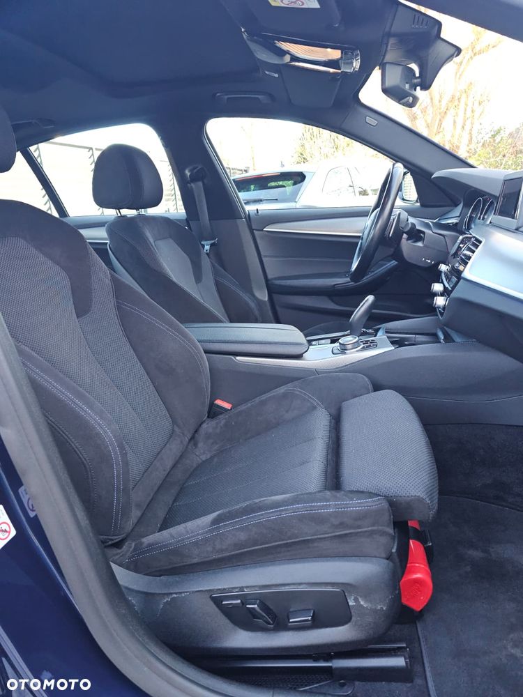 BMW Seria 5 530d xDrive Sport Line sport - 11