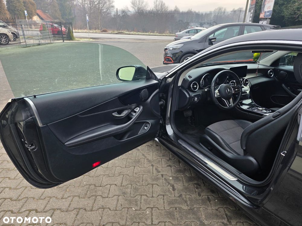 Mercedes-Benz Klasa C 220 d 9G-TRONIC - 6