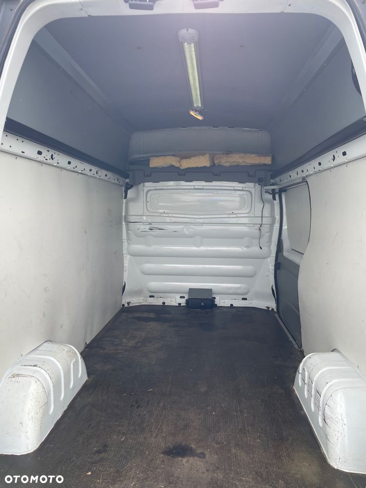 Renault Trafic - 28