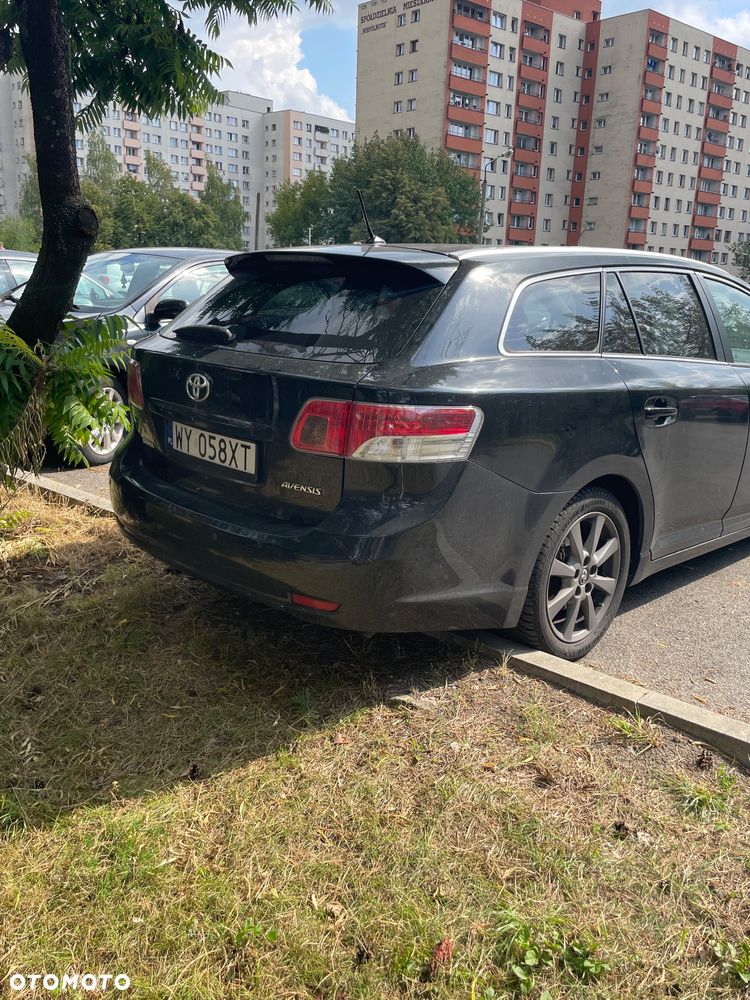 Toyota Avensis 2.0 D-4D Premium - 7