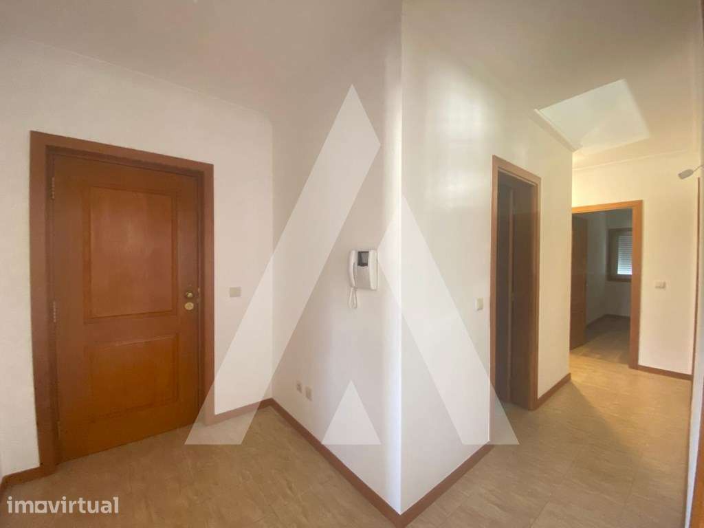 Apartamento em Mogofores - Grande imagem: 5/25