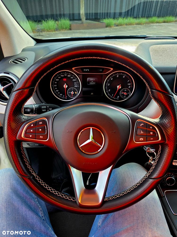 Mercedes-Benz Klasa B 200 UrbanStyle Edition - 28