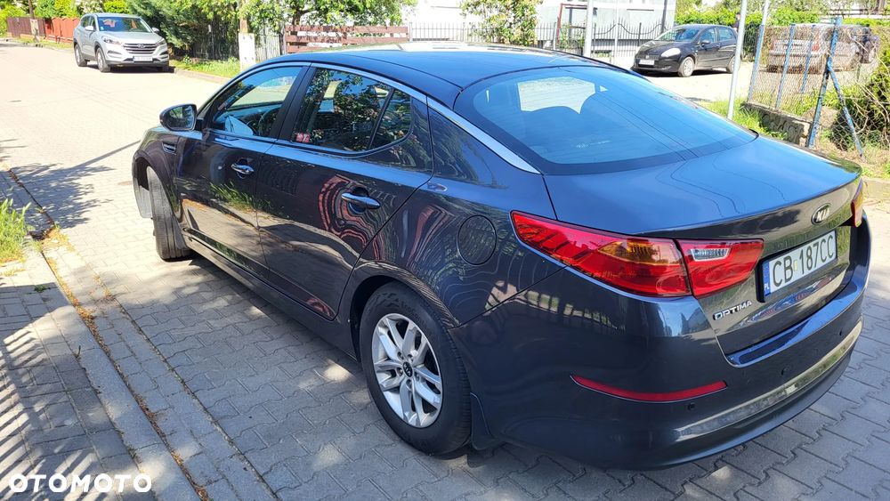 Kia Optima - 2