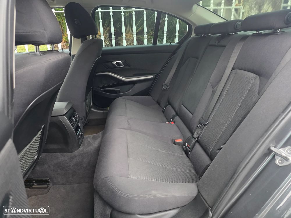 BMW 330 e Corporate Edition Auto - 14