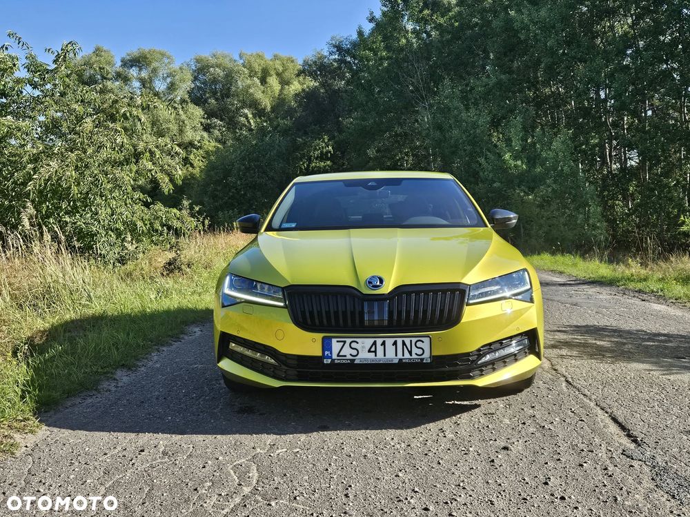 Skoda Superb 2021 photo 2