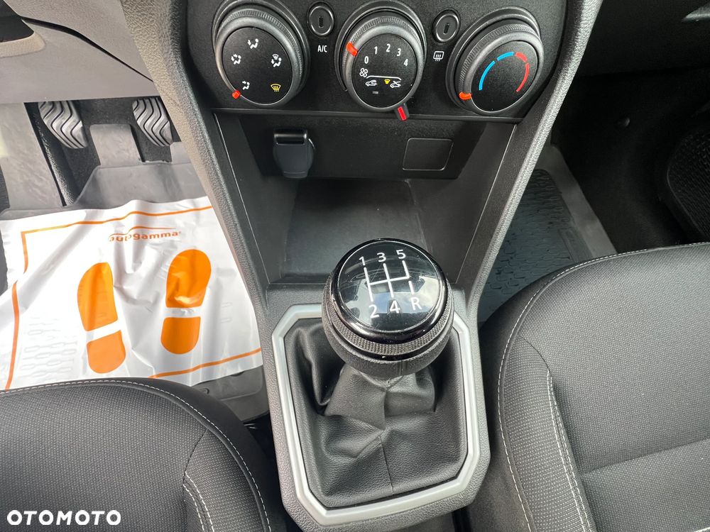 Dacia Sandero - 27