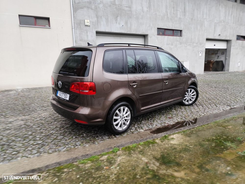 VW Touran 1.6 TDI DPF BlueMotion Highline - 9