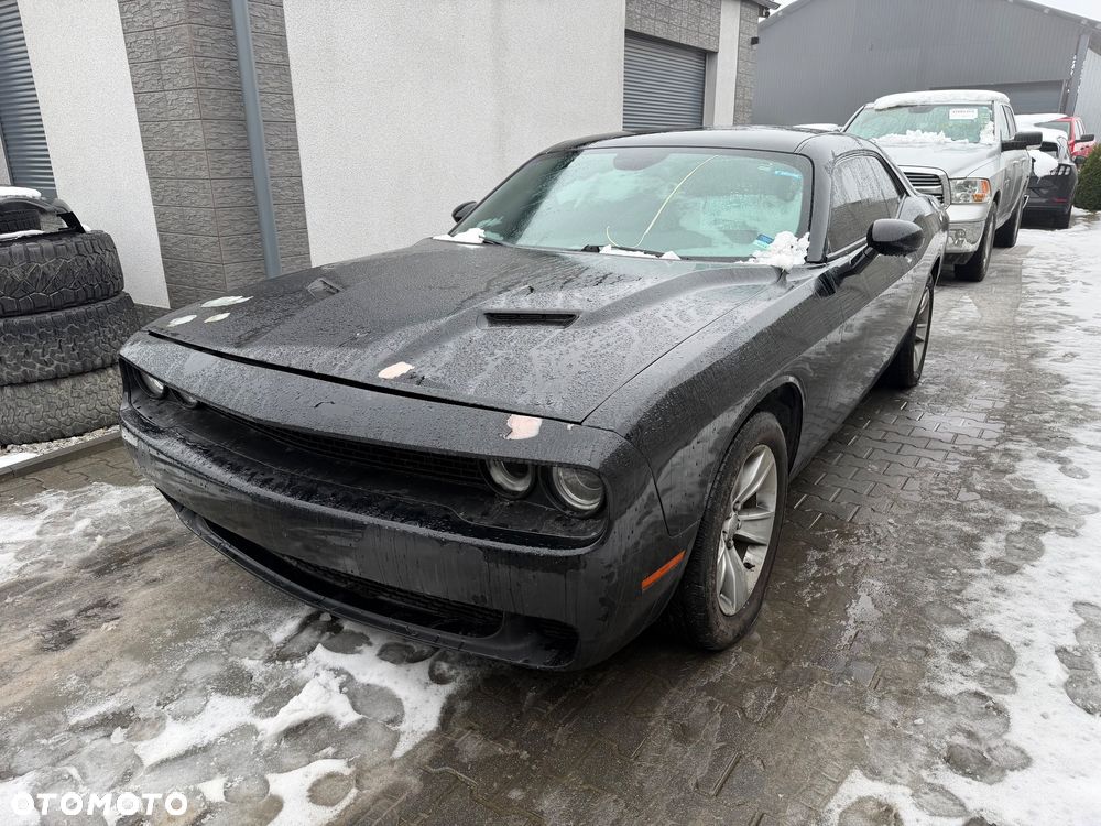 Dodge Challenger - 9