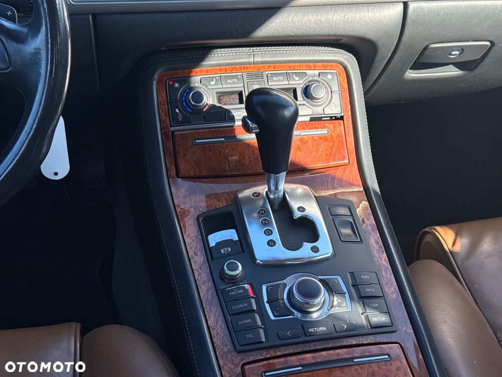 Audi A8 4.2 quattro Langversion - 31