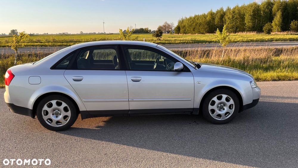 Audi A4 Limousine 1.8T - 6