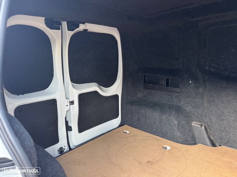 Fiat Fiorino 1.3 M-Jet c/Iva Dedutivel - 10