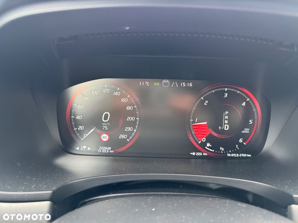 Volvo V90 D5 AWD Momentum - 14