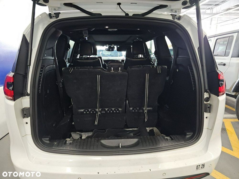 Chrysler Pacifica - 13