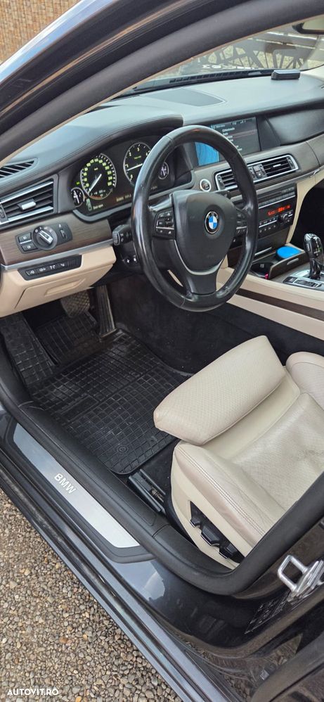 BMW Seria 7 730d Aut. - 6