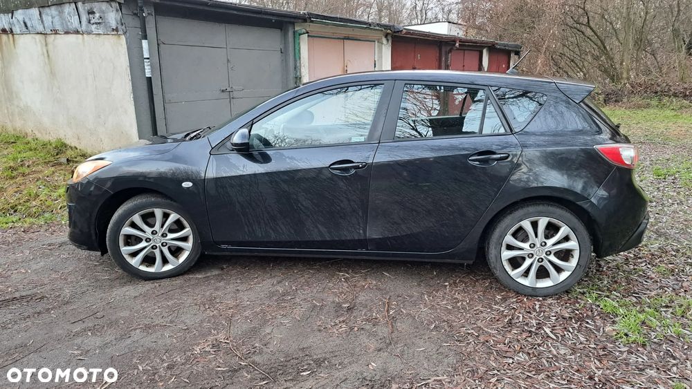 Mazda 3 2.0 Exclusive + - 8