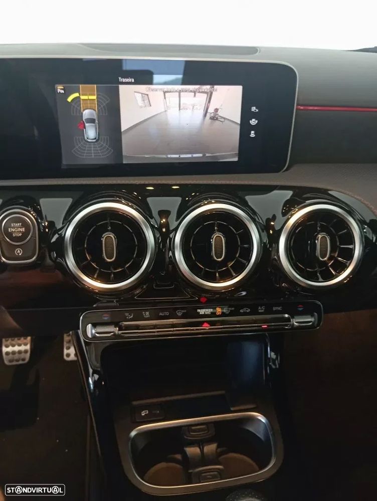 Mercedes-Benz A 200 AMG Line - 12